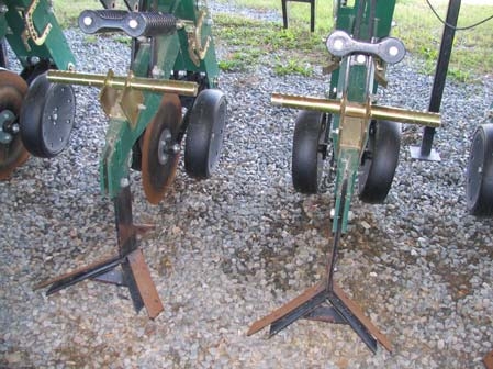 high-residue cultivator front view